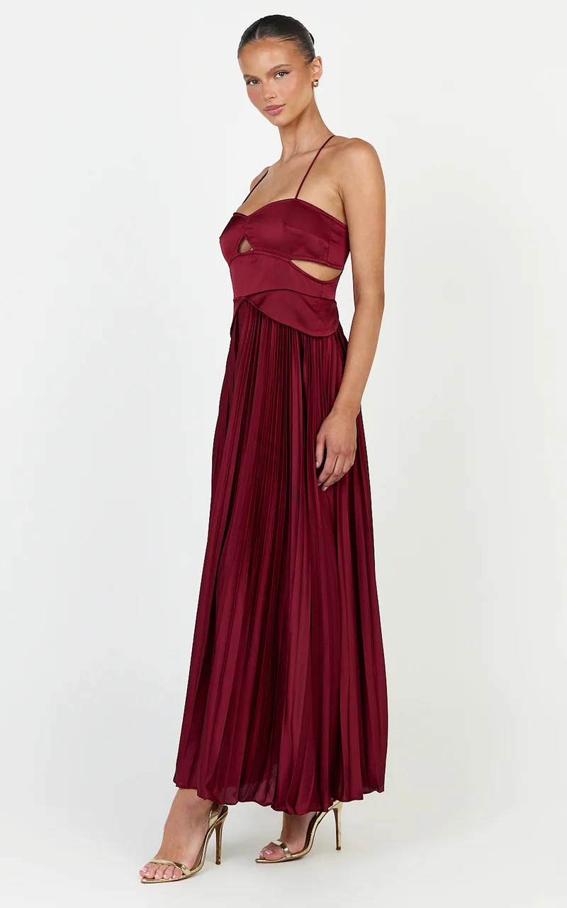 Shay Maxi Dress - Sweetheart Cut Out Pleated Dress in Wine