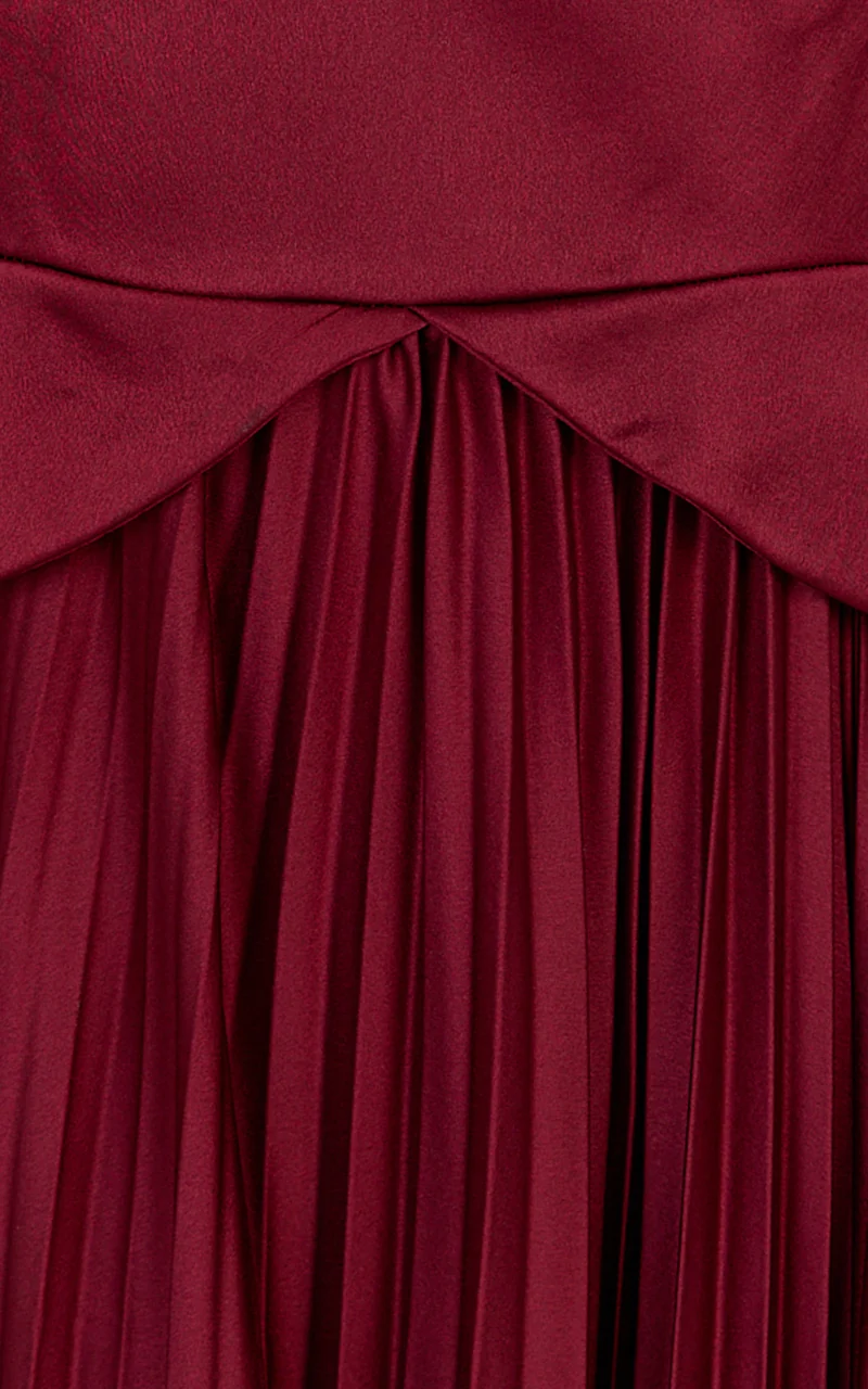 Shay Maxi Dress - Sweetheart Cut Out Pleated Dress in Wine