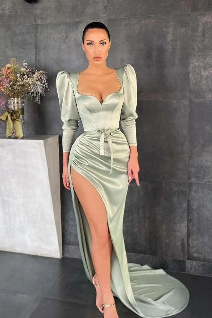 Robe de bal élégante à manches longues couleur sauge poussiéreuse avec fente et nœud papillon