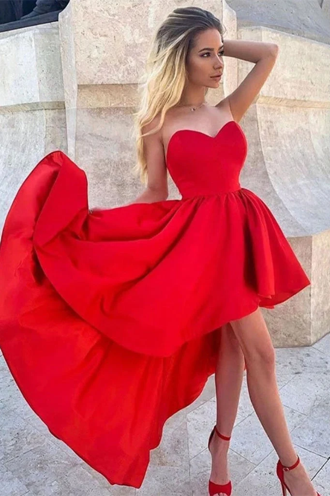 Superbe robe de bal rouge décolletée en cœur pour des soirées et fêtes inoubliables