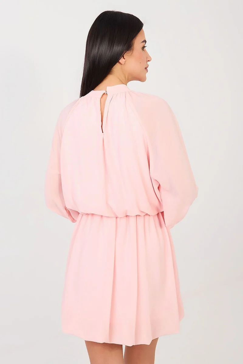 Robe de cocktail rose courte fluide