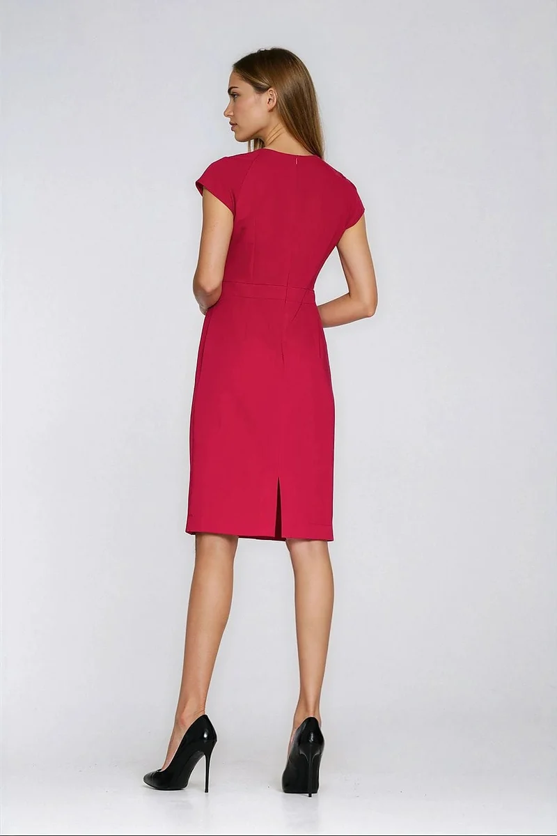 Robe fourreau rouge manches courtes