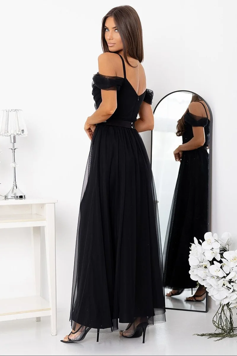 Robe de soirée noire longue design off-shoulder