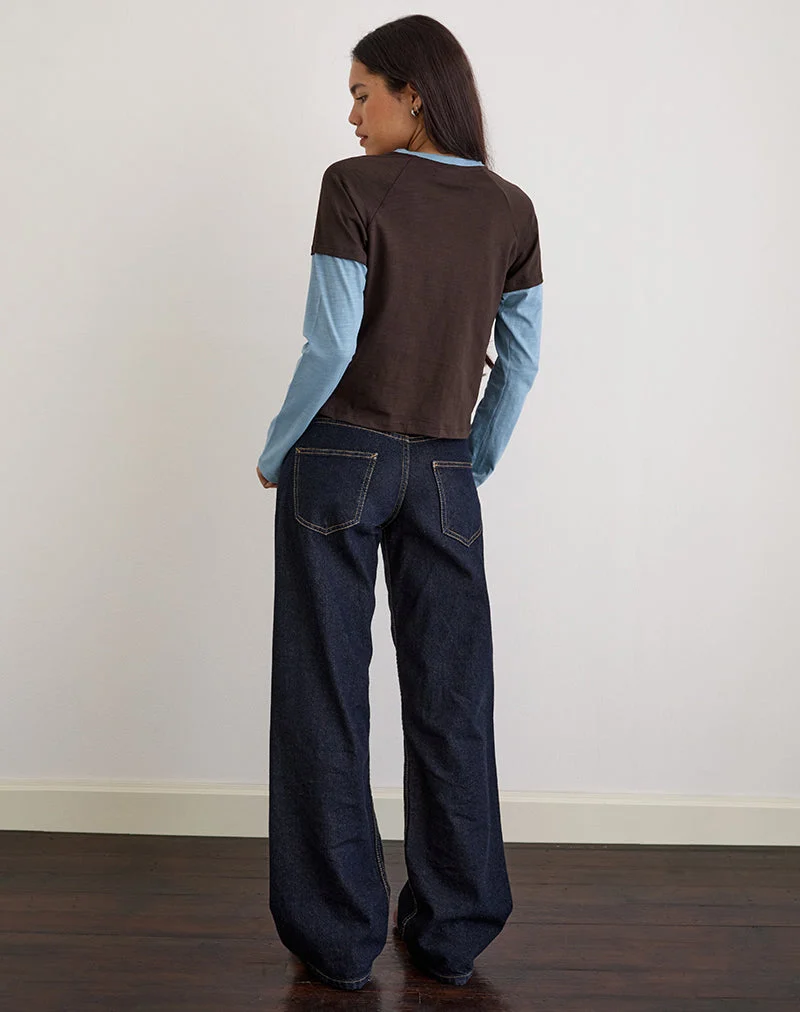 T-Shirt superposé Enid en brun chocolat et bleu clair