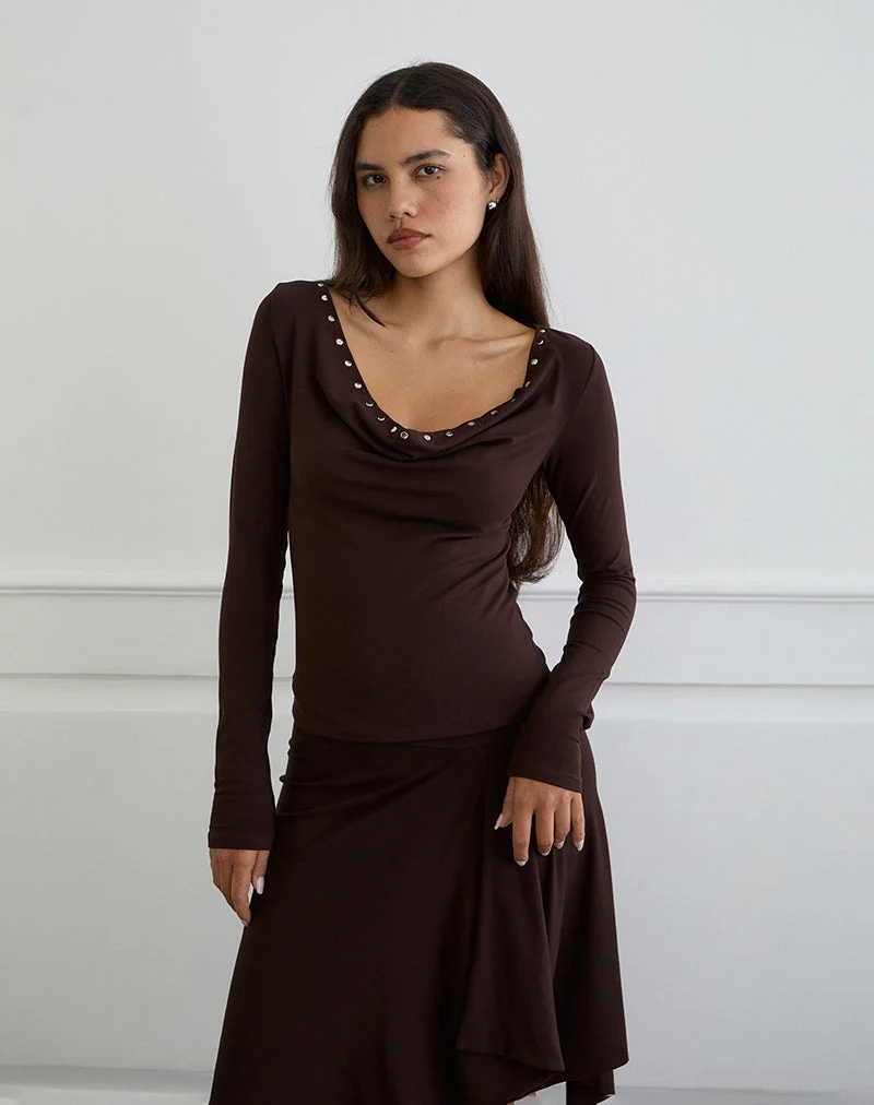 Scanio Long Sleeve Cowl Top with Studs in Bitter Chocolate (Haut de forme à manches longues et clous en chocolat amer)