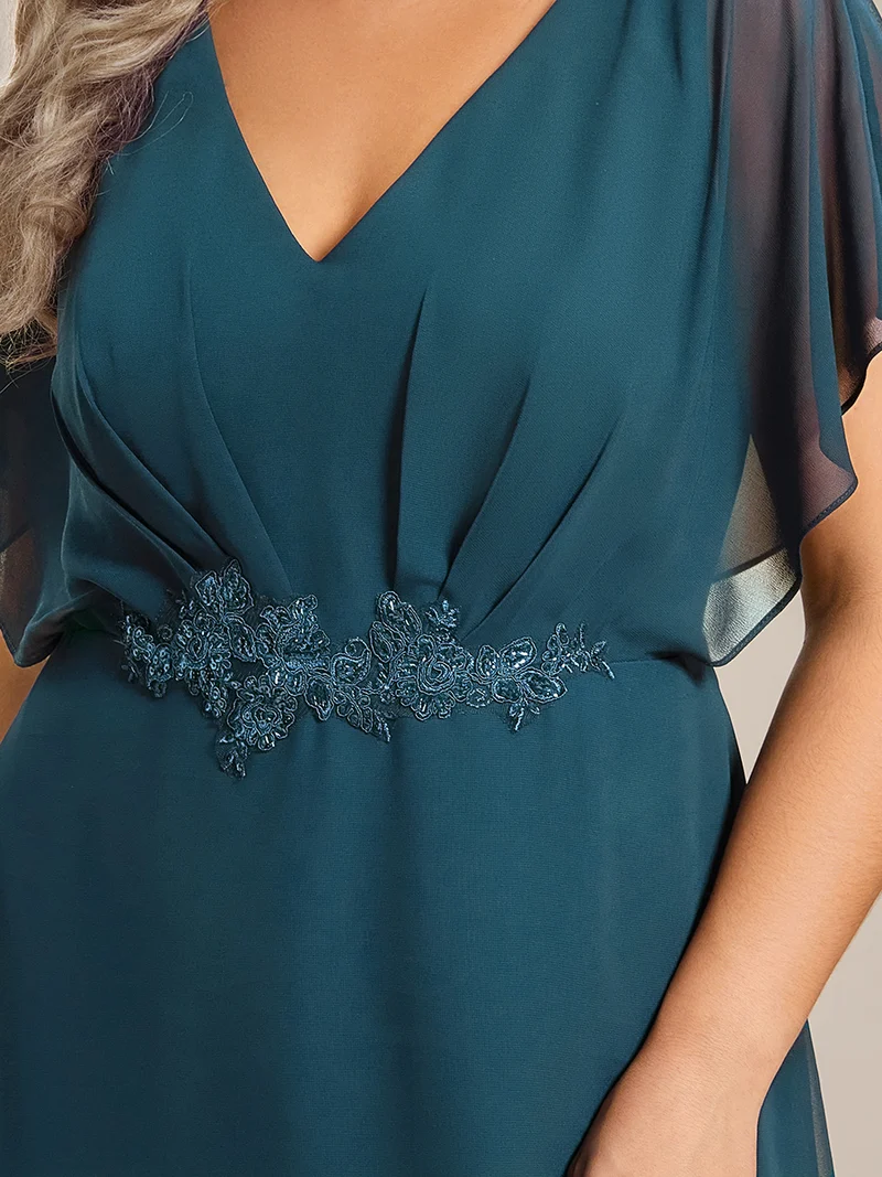 ever LILAS|Robe Formelle élégante à Manches Courtes Et Taille Trapèze Avec Ourlet En Feuille De Lotus