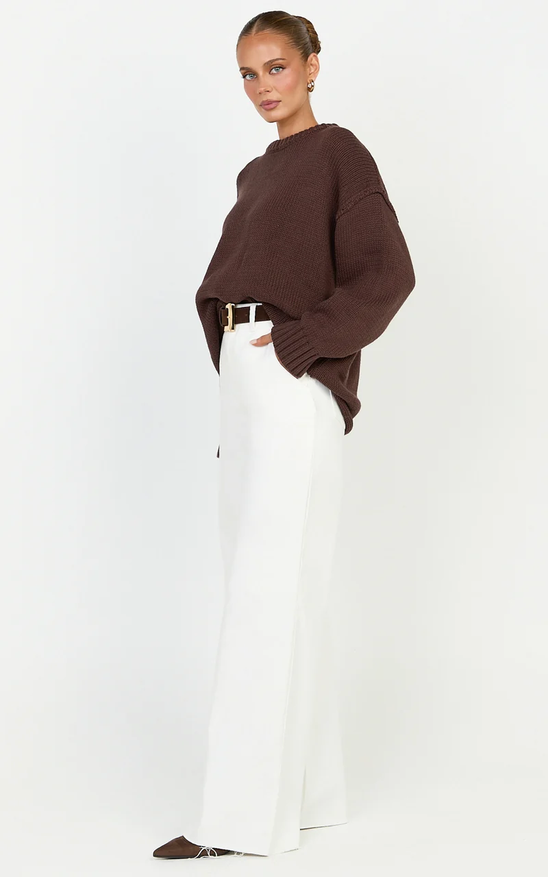 Kira Jumper - Crew Neck Oversized Knit Jumper in Chocolate