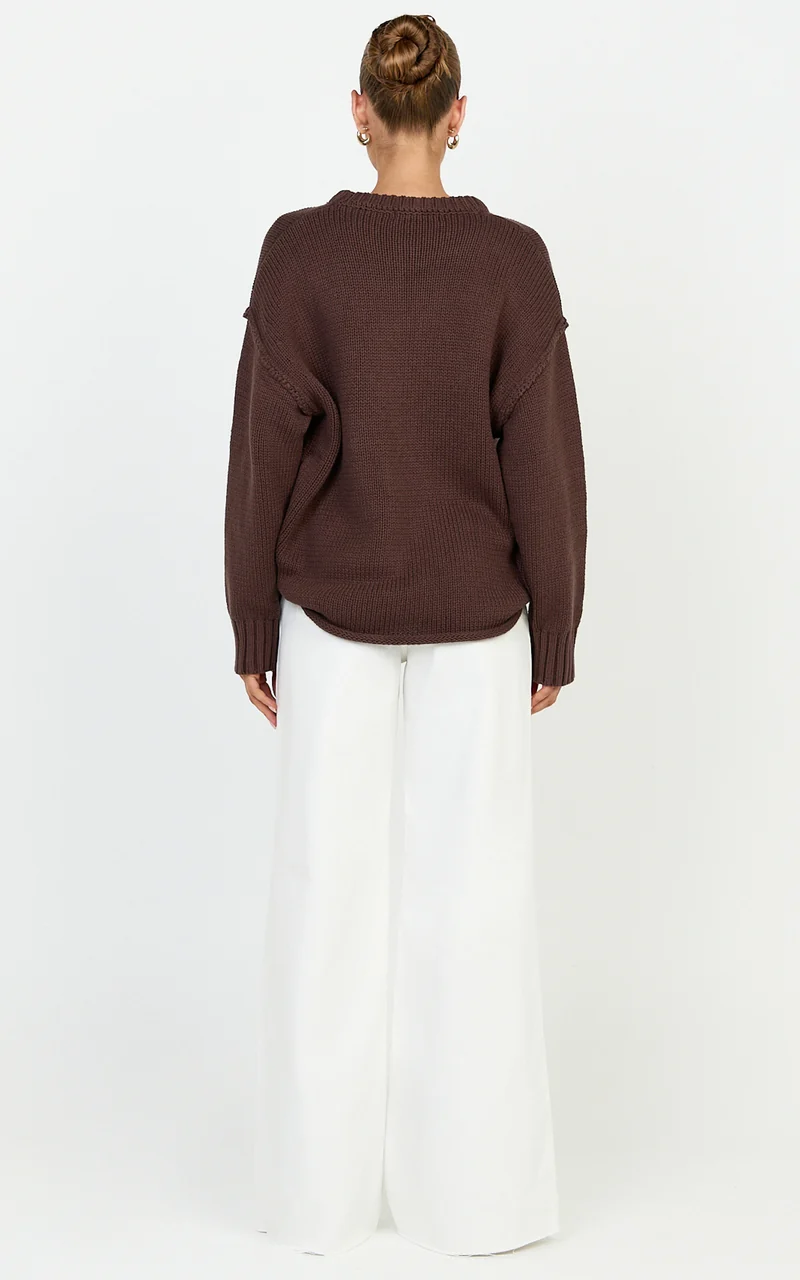 Kira Jumper - Crew Neck Oversized Knit Jumper in Chocolate