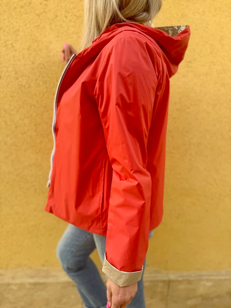 Veste imperméable Laura réversible courte corail et doré