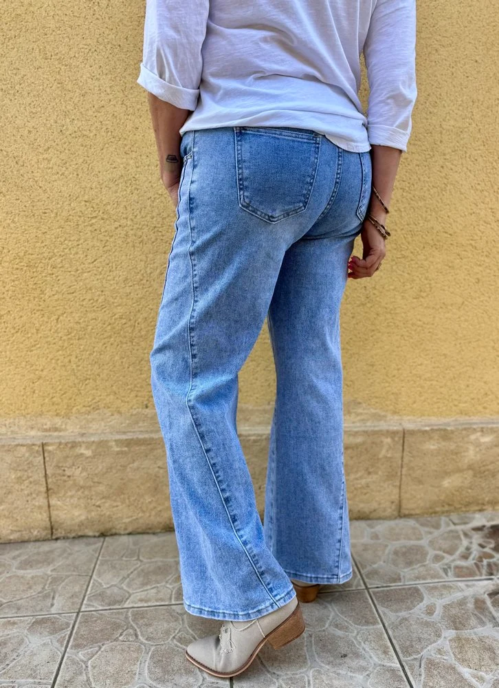 Jean Many