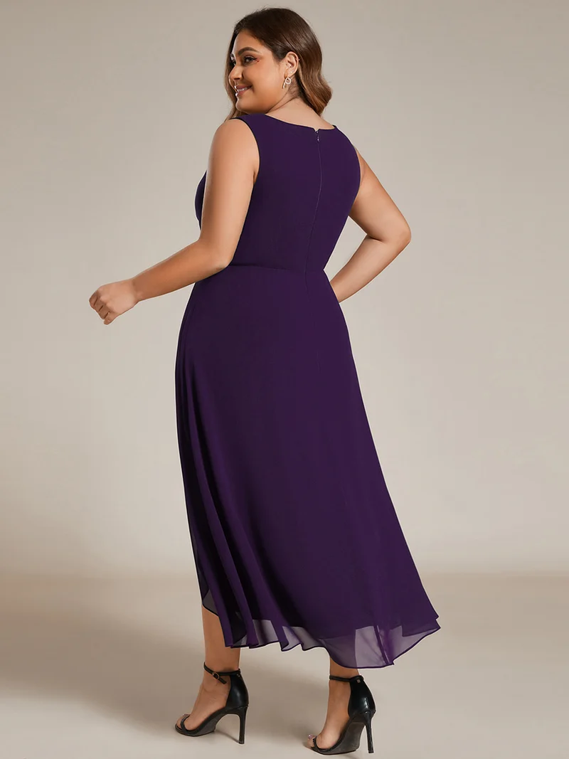 pretty IRYS|Robe d'invité de mariage haute-basse en mousseline de soie sans manches de grande taille avec applique à la taille