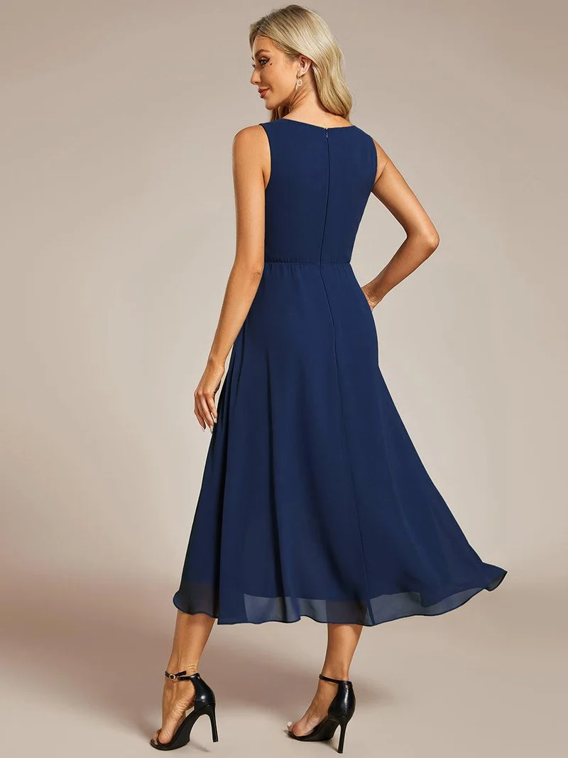 ever IRYS|Robe d'invité de mariage haute-basse en mousseline de soie sans manches avec applique à la taille