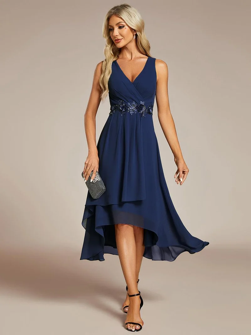 ever IRYS|Robe d'invité de mariage haute-basse en mousseline de soie sans manches avec applique à la taille