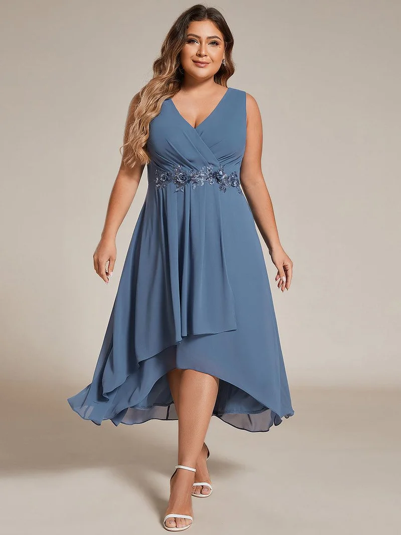 ever IRYS|Robe d'invité de mariage haute-basse en mousseline de soie sans manches avec applique à la taille