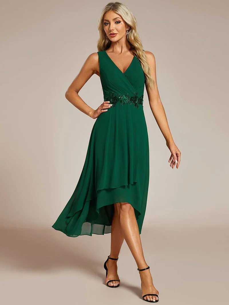 ever IRYS|Robe d'invité de mariage haute-basse en mousseline de soie sans manches avec applique à la taille