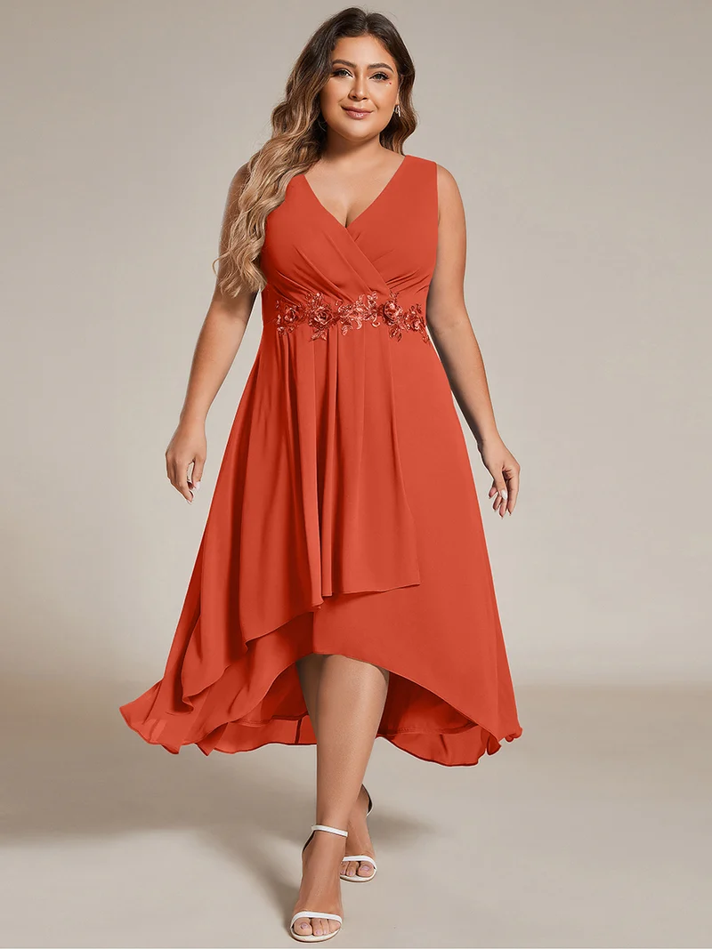 ever IRYS|Robe d'invité de mariage haute-basse en mousseline de soie sans manches avec applique à la taille