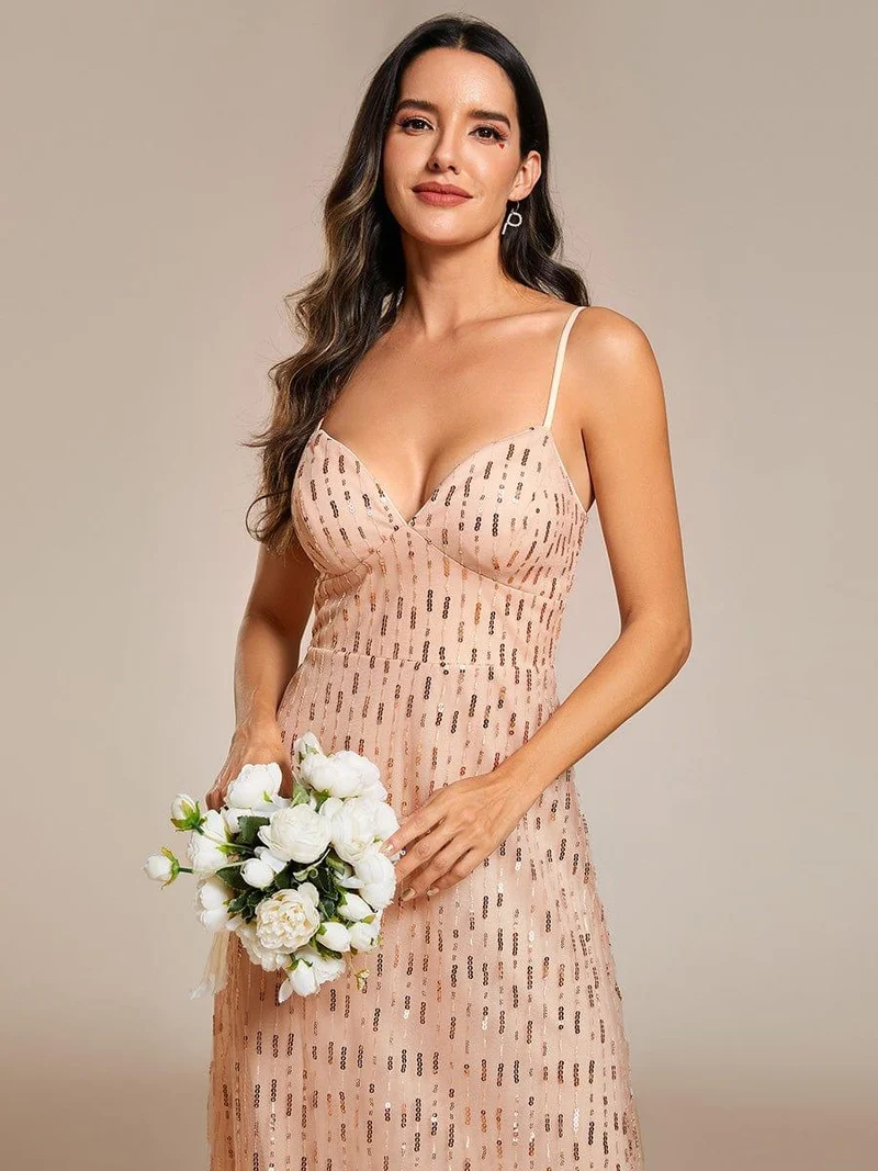 Robe de soirée taille haute à col en V profond et à paillettes ornée de bretelles spaghetti(Vente finale)