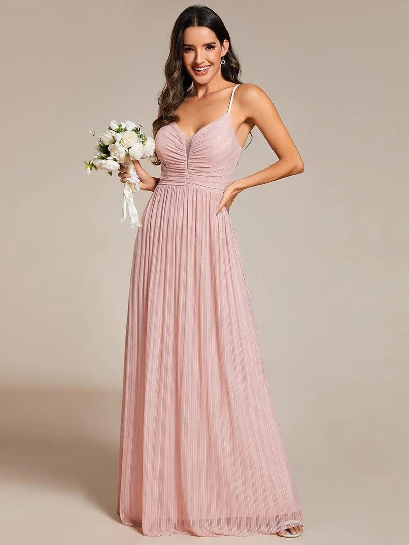 Robe de soirée plissée scintillante à bretelles spaghetti et taille empire