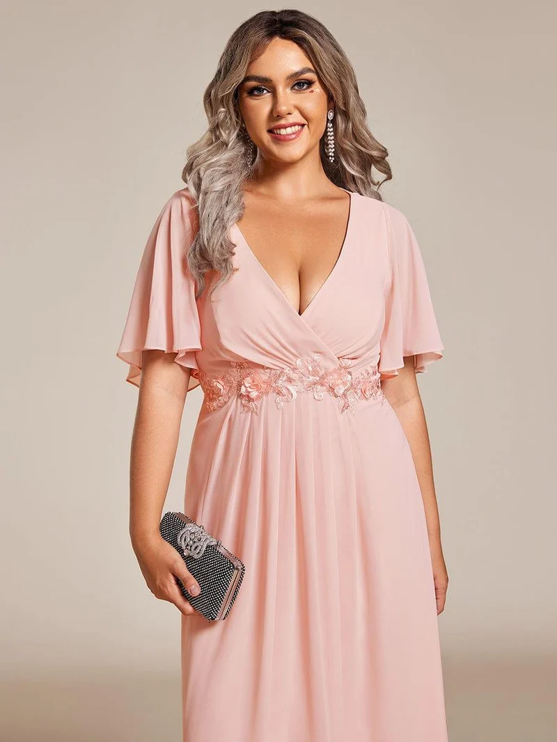 pretty DAHLIA|Robe d'invité de mariage mi-longue en mousseline de soie à col en V de grande taille avec applique à la taille