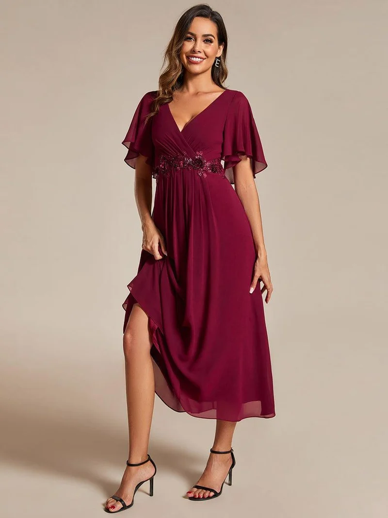 ever DAHLIA|Robe d'invité de mariage mi-longue en mousseline à col en V avec appliques à la taille