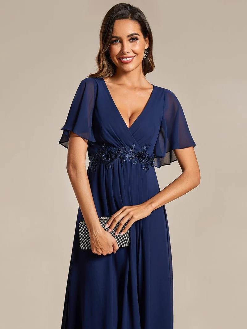 ever DAHLIA|Robe d'invité de mariage mi-longue en mousseline à col en V avec appliques à la taille