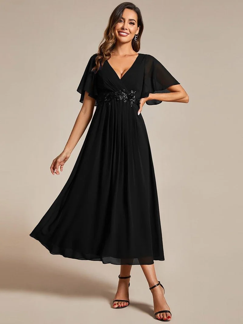 ever DAHLIA|Robe d'invité de mariage mi-longue en mousseline à col en V avec appliques à la taille
