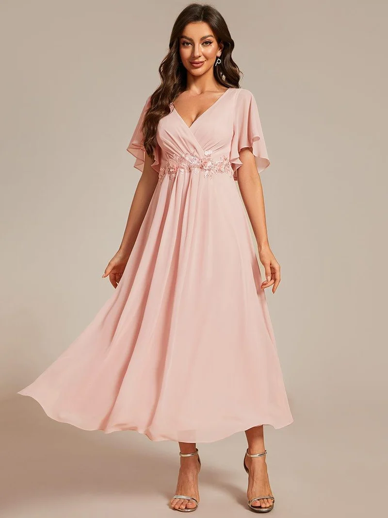 ever DAHLIA|Robe d'invité de mariage mi-longue en mousseline à col en V avec appliques à la taille