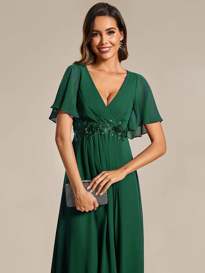ever DAHLIA|Robe d'invité de mariage mi-longue en mousseline à col en V avec appliques à la taille