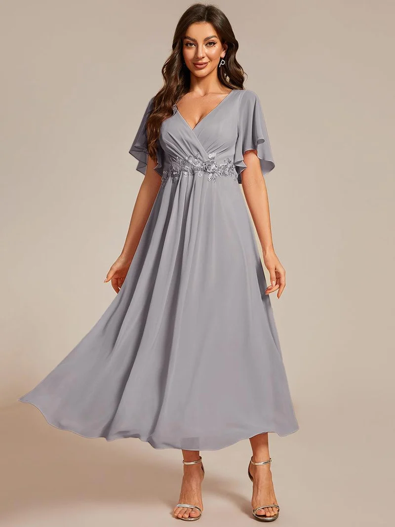 ever DAHLIA|Robe d'invité de mariage mi-longue en mousseline à col en V avec appliques à la taille