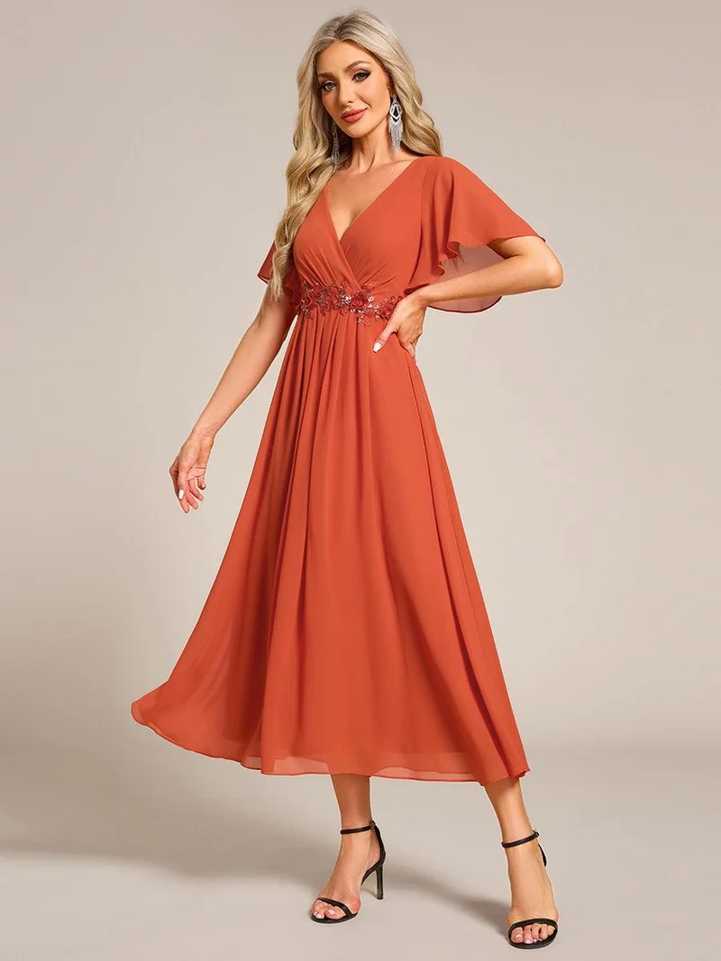 ever DAHLIA|Robe d'invité de mariage mi-longue en mousseline à col en V avec appliques à la taille