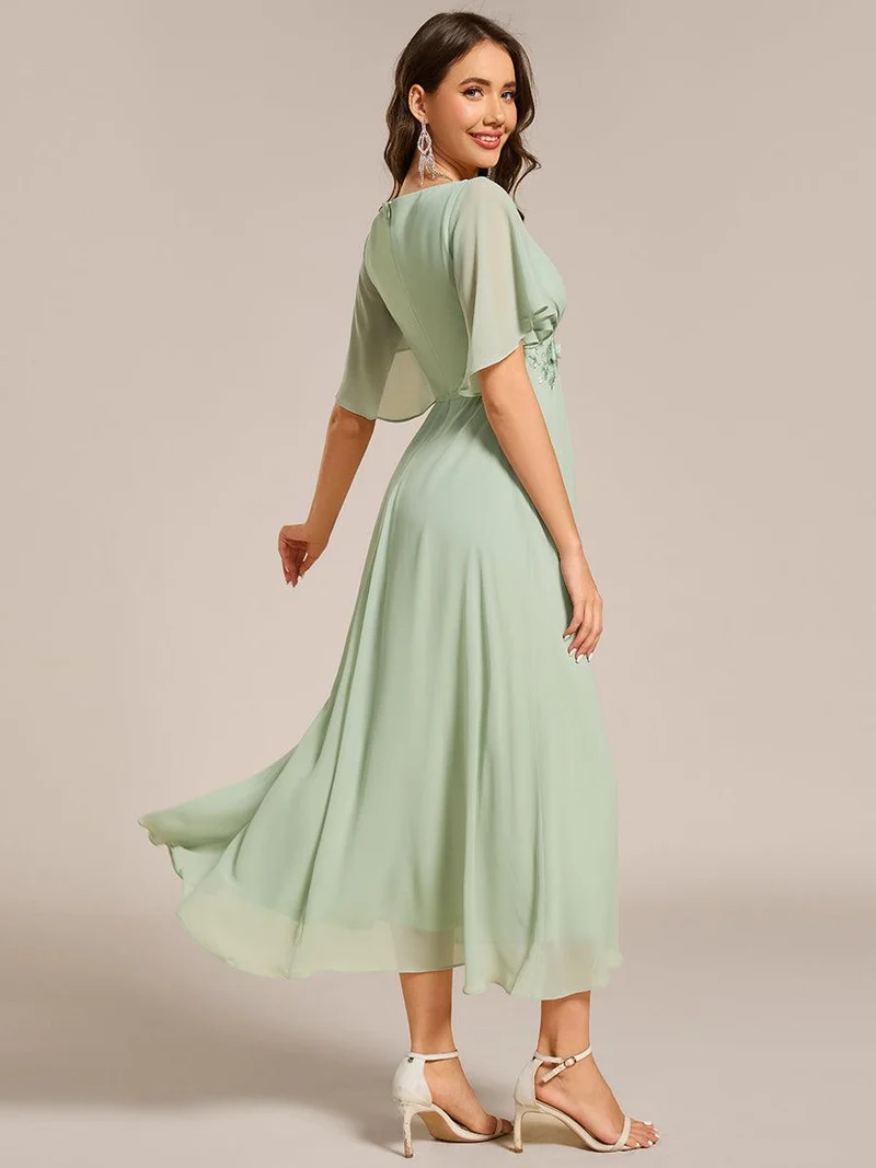 ever DAHLIA|Robe d'invité de mariage mi-longue en mousseline à col en V avec appliques à la taille