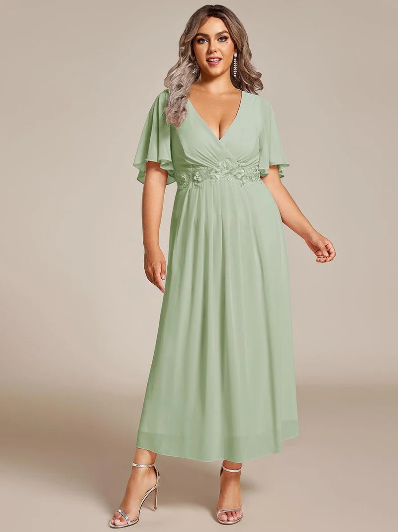 ever DAHLIA|Robe d'invité de mariage mi-longue en mousseline à col en V avec appliques à la taille
