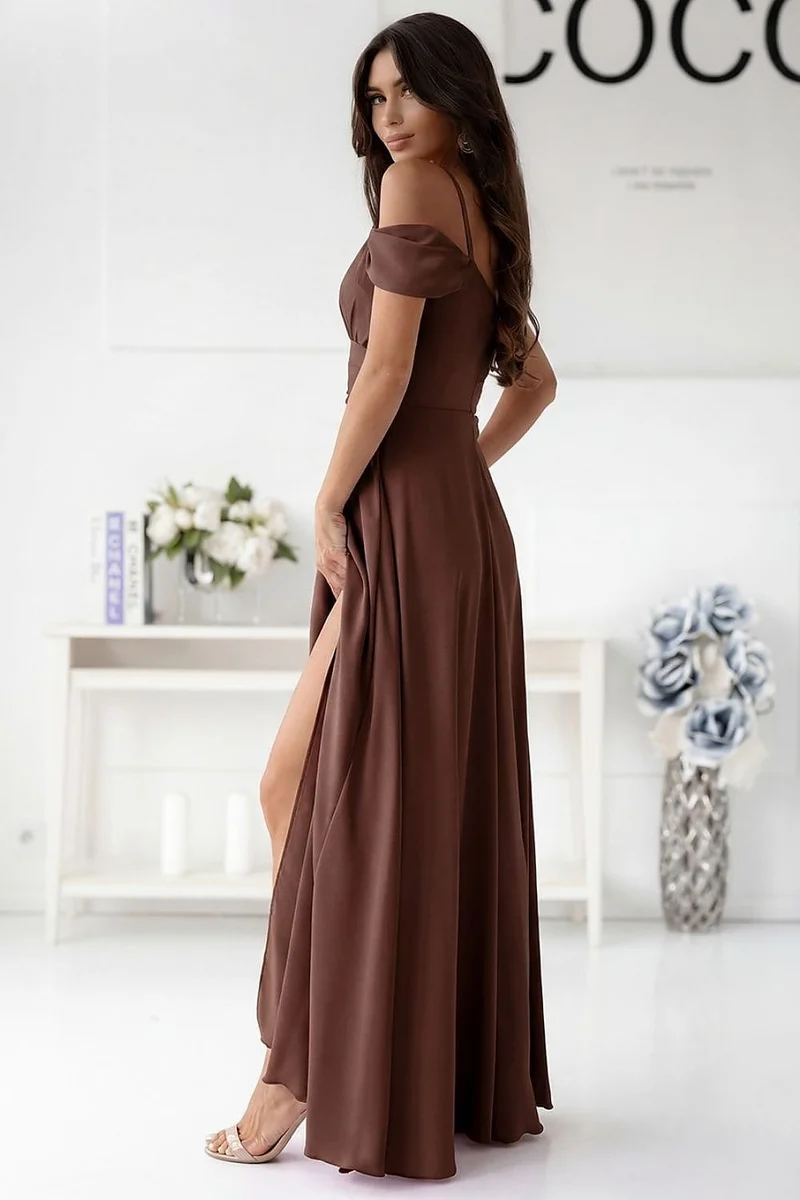 Robe de soirée marron longue fluide