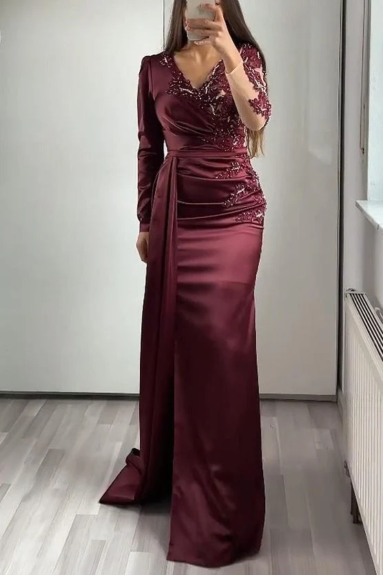 Robe de bal sirène élégante à manches longues et col en V avec appliques en dentelle délicates