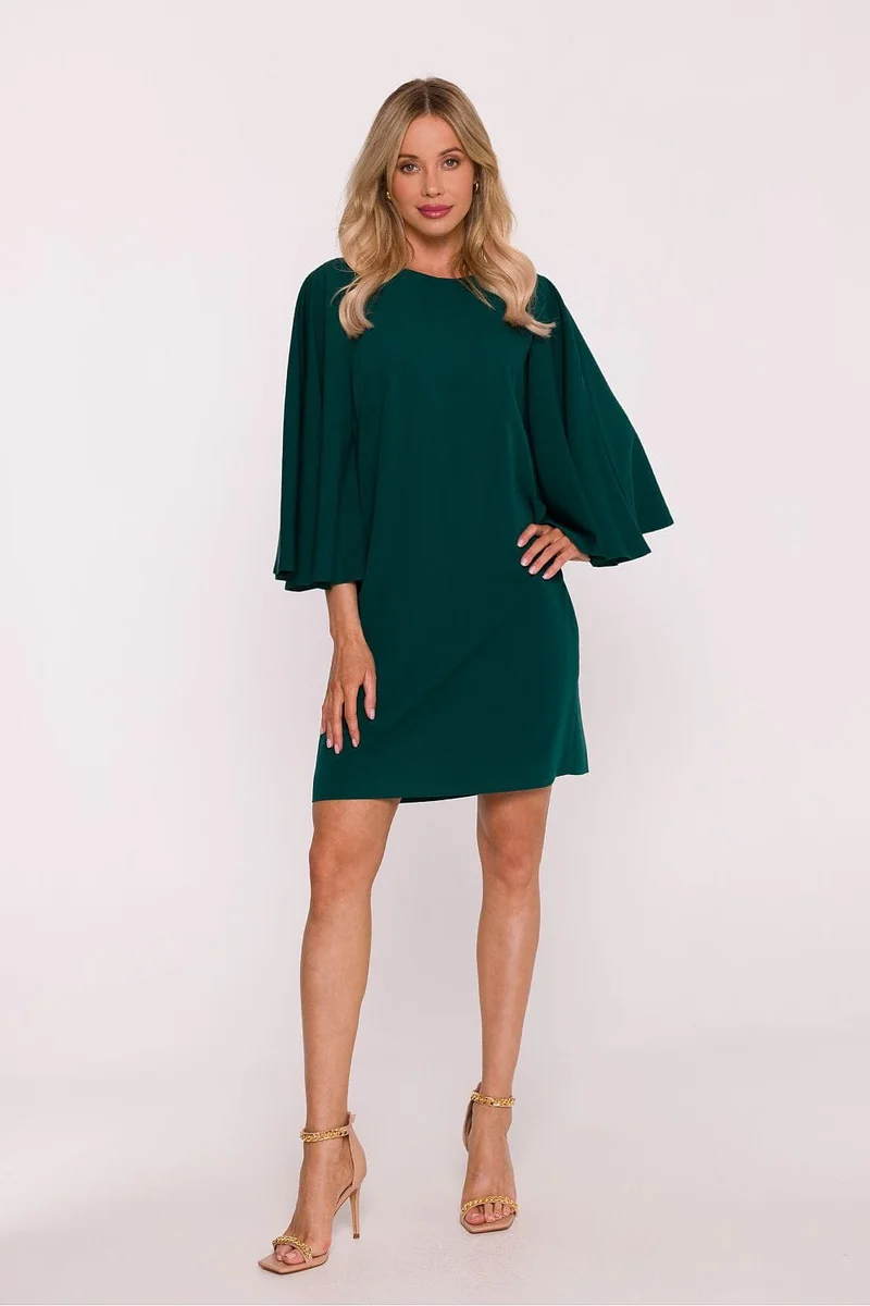 Robe de cocktail verte courte manches longues fluide