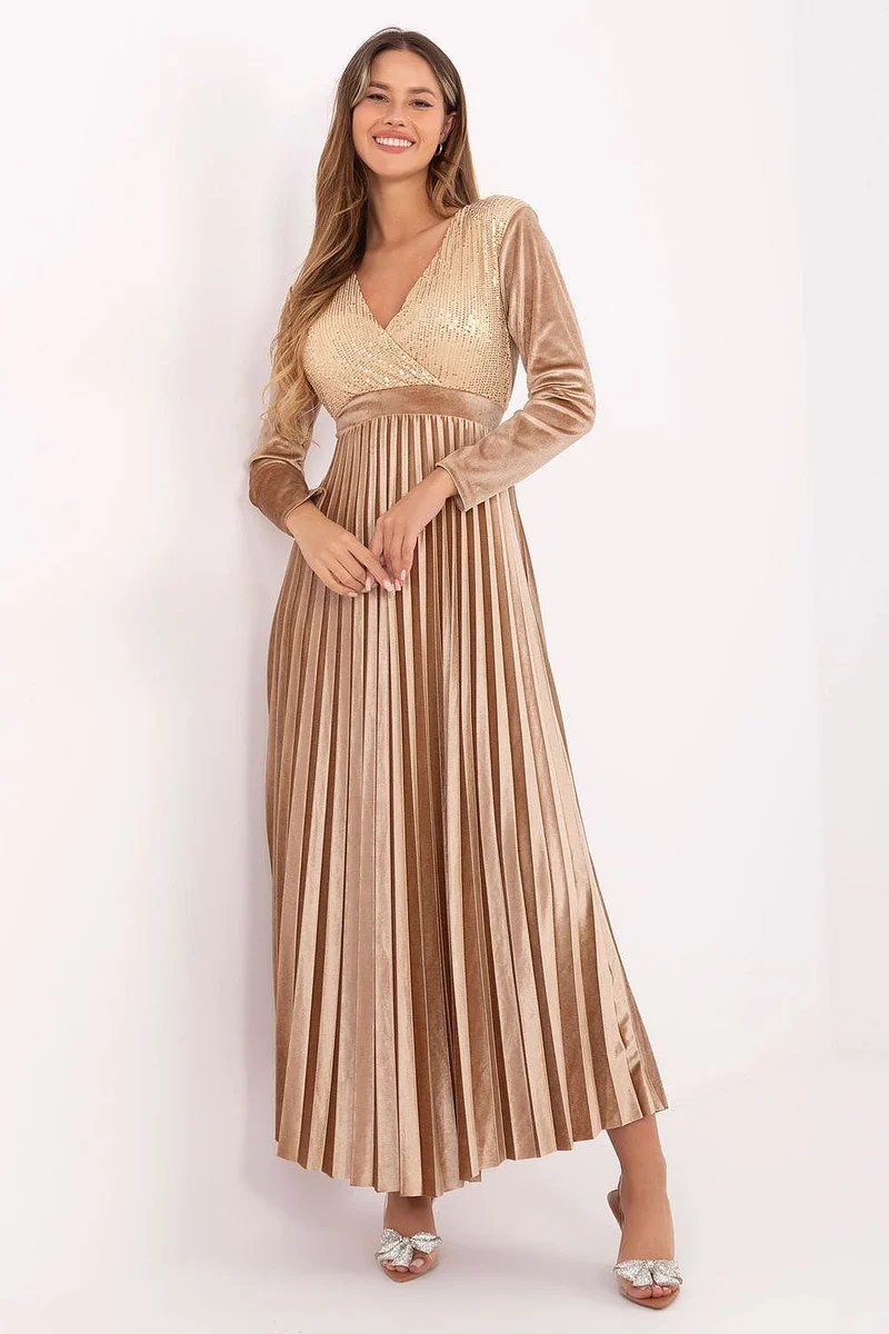 Robe de soirée dorée longue plissée chic
