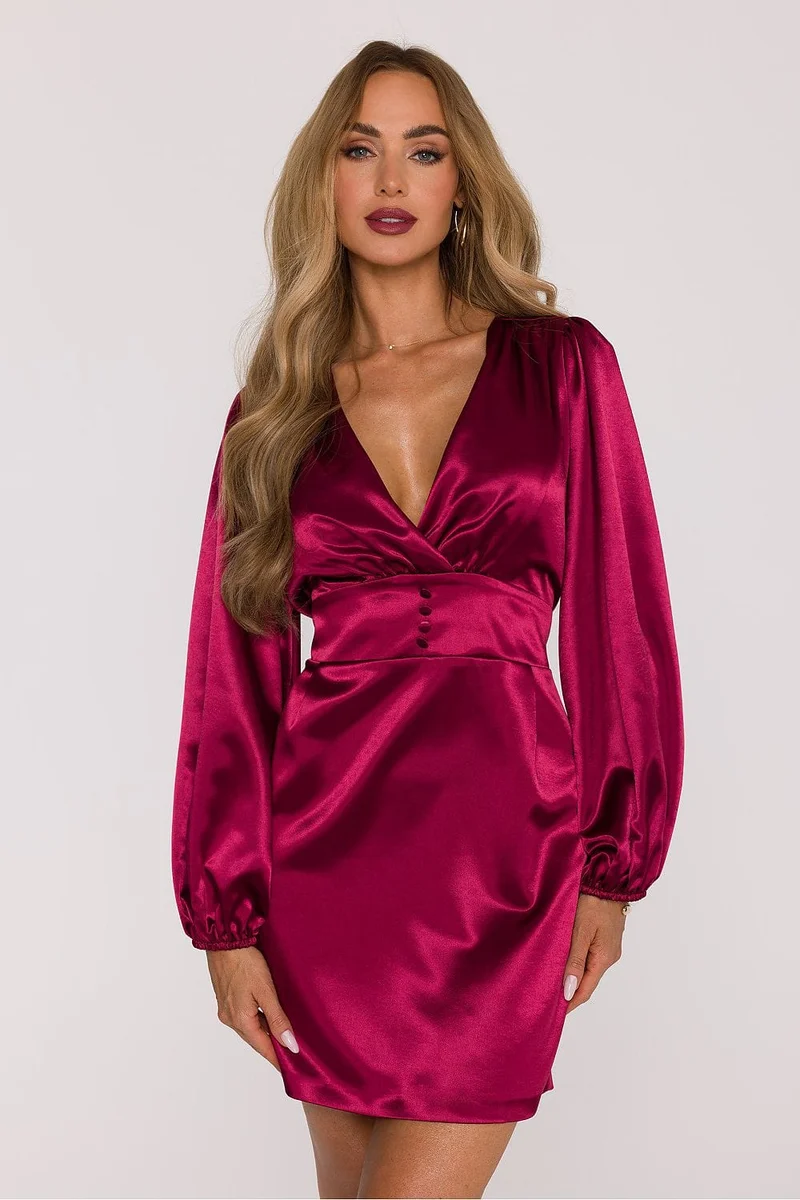 Robe de soirée courte bordeaux satinée manches longues