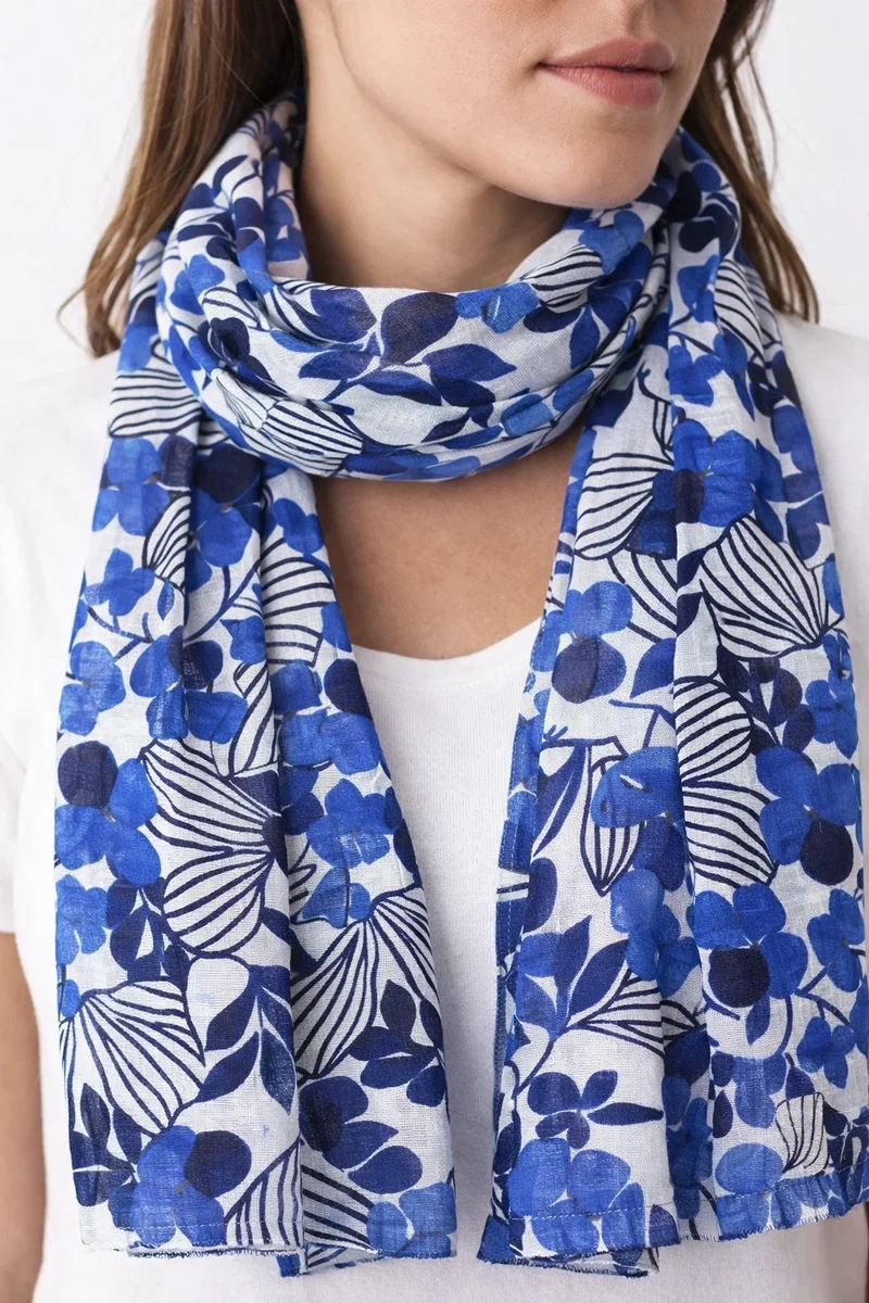 Foulard Fleurs Ourlées