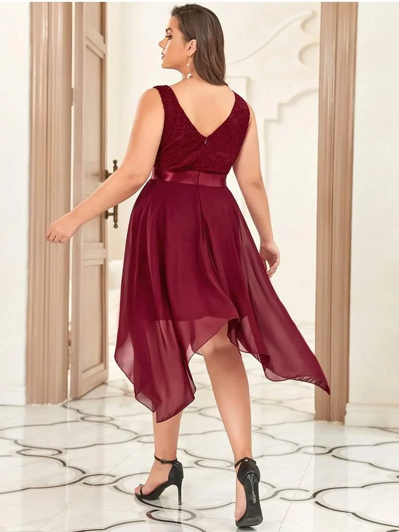 pretty COSTA|Robe de demoiselle d'honneur en dentelle et en mousseline de soie à col en V de grande taille