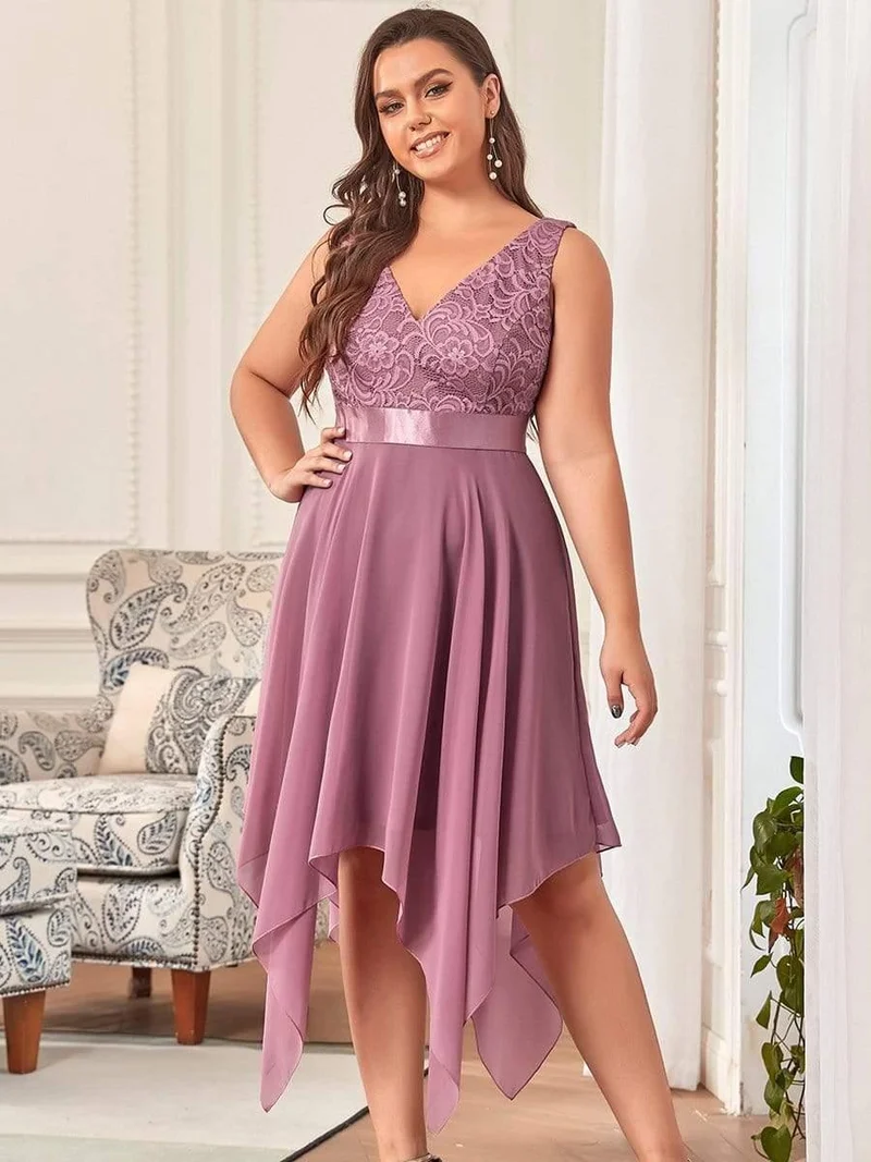 pretty COSTA|Robe de demoiselle d'honneur en dentelle et en mousseline de soie à col en V de grande taille