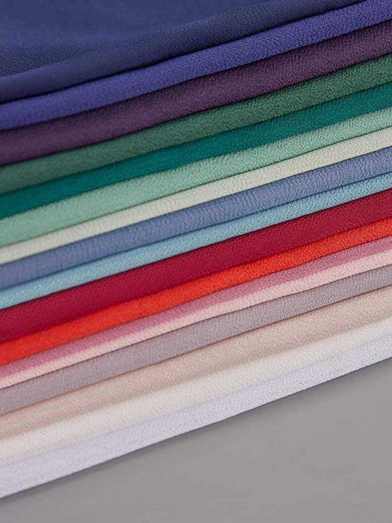 Tissu pour robe en mousseline de soie multicolore