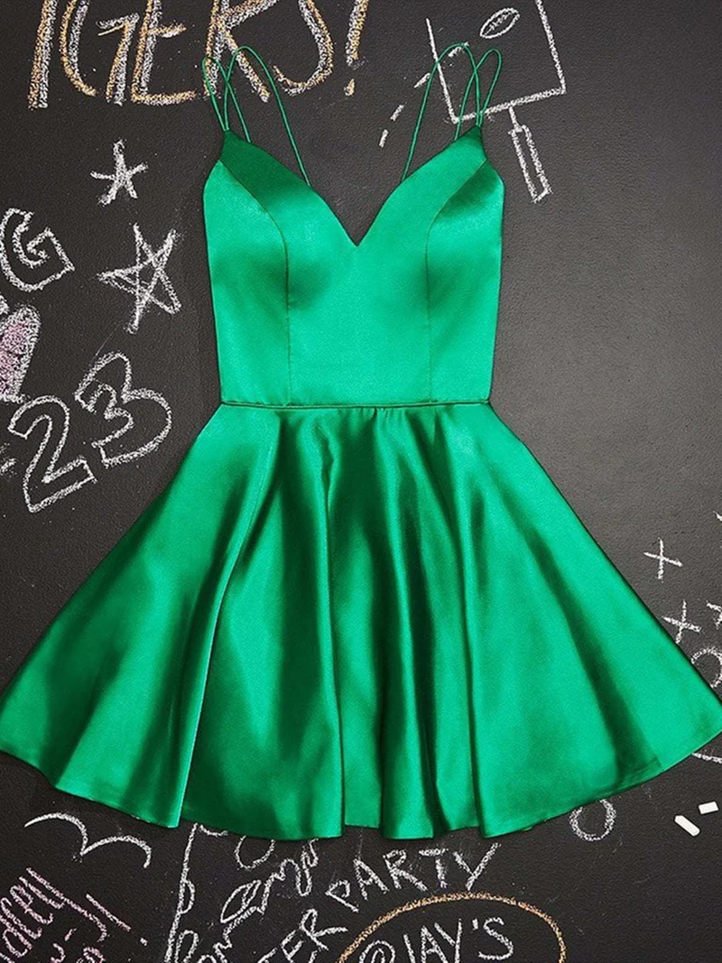 Robe de bal courte élégante en satin vert à col en V et jupe évasée trapèze