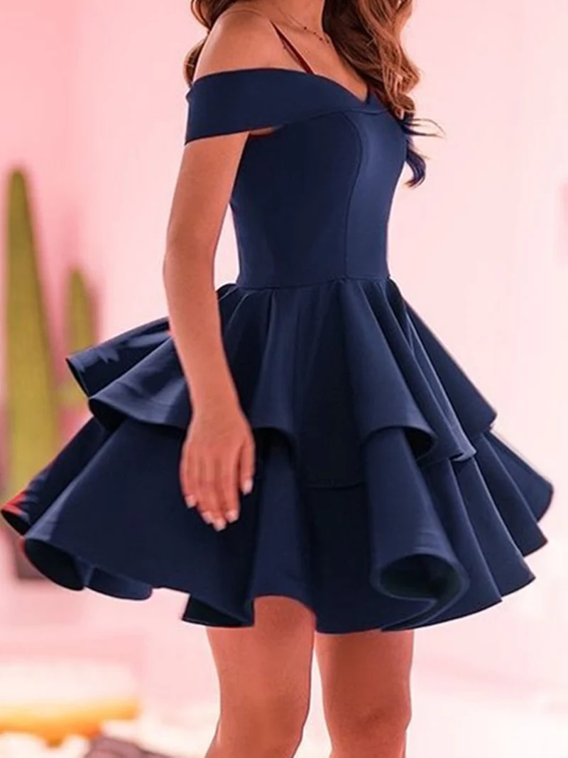 Robe de bal élégante à épaules dénudées, bleu marine et rouge, pour les soirées de rentrée et les fêtes