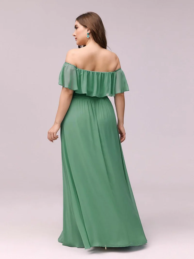 Robe de demoiselle d'honneur grande talle à volants et épaules dénudées