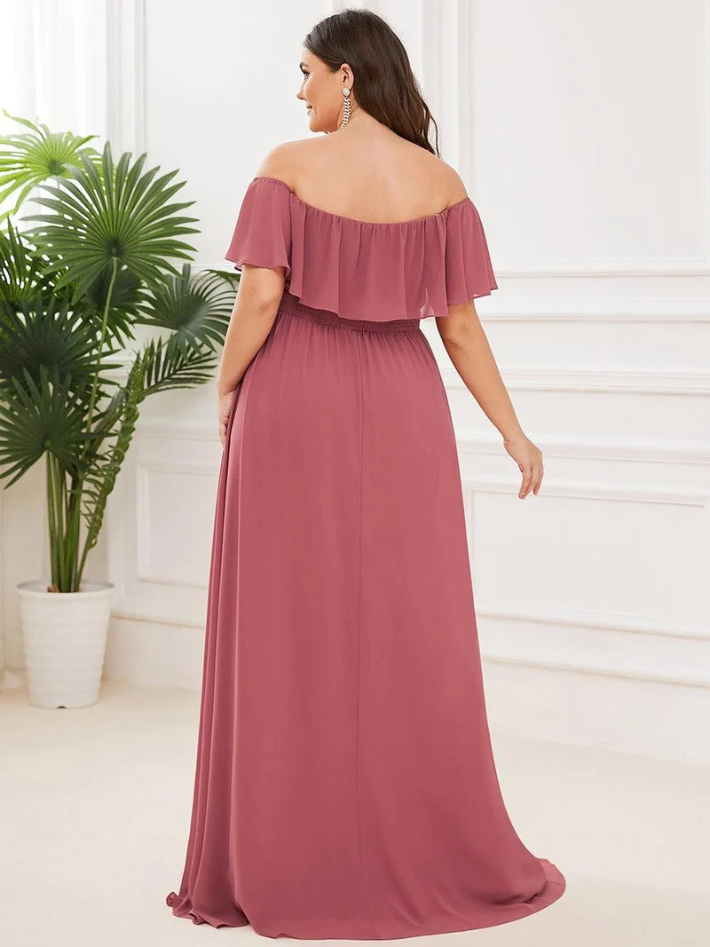 Robe de demoiselle d'honneur grande talle à volants et épaules dénudées