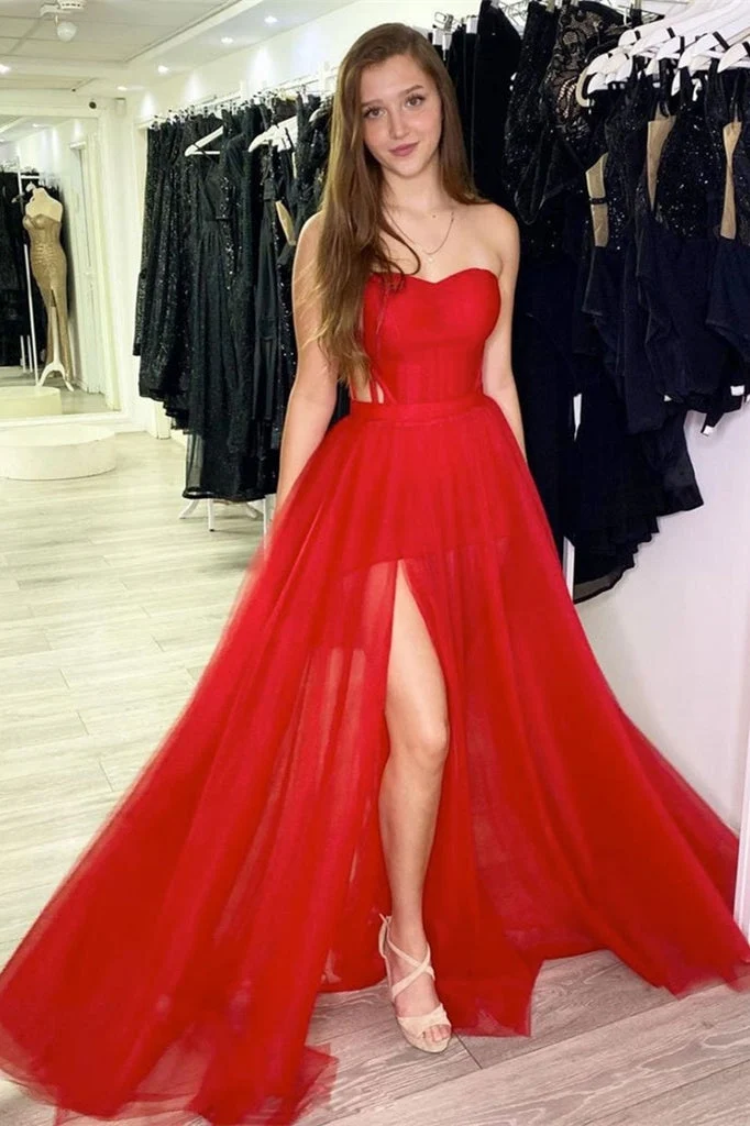 Robe de soirée rouge à décolleté en cœur et fente : élégante robe de bal trapèze longue au sol