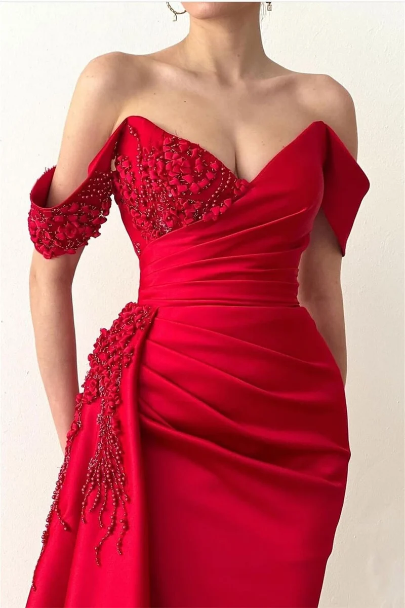 Robe de bal sirène rouge élégante : col en V, épaules dénudées, perles, longues volants