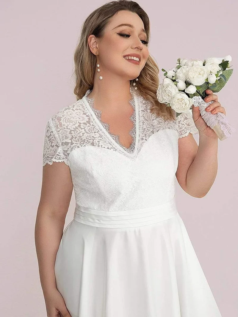 pretty HARLEY|Robe de cocktail mi-longue en dentelle à manches longues et col en V de grande taille
