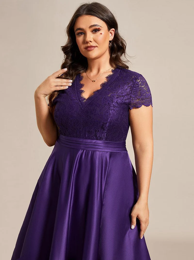 pretty HARLEY|Robe de cocktail mi-longue en dentelle à manches longues et col en V de grande taille