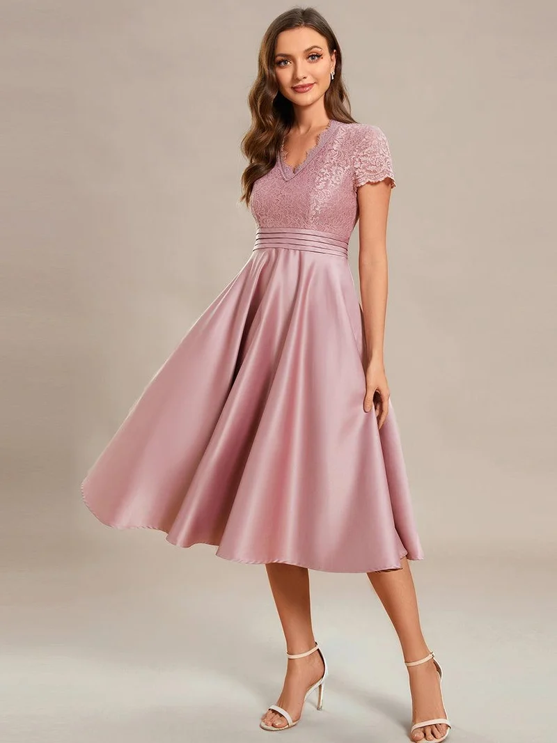 ever HARLEY|Élégante robe de soirée mi-longue à manches courtes et à fleurs brodées à col en V